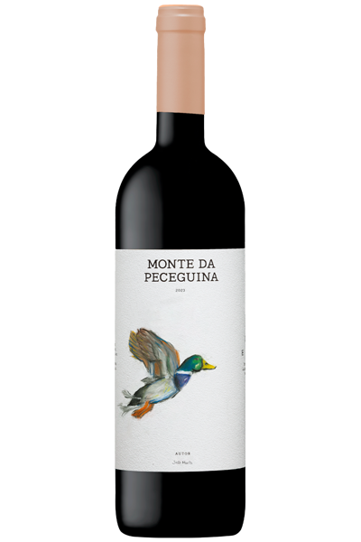 Wine bottle with 'Monte da Peceguina' label on a white background